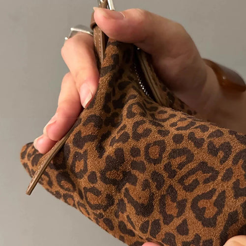 Fashion Leopard Print Mobile Phone Bag Commute Matte New Women's Bag Versatile Leather Crossbody Bag Trendy Small Shoulder Bags